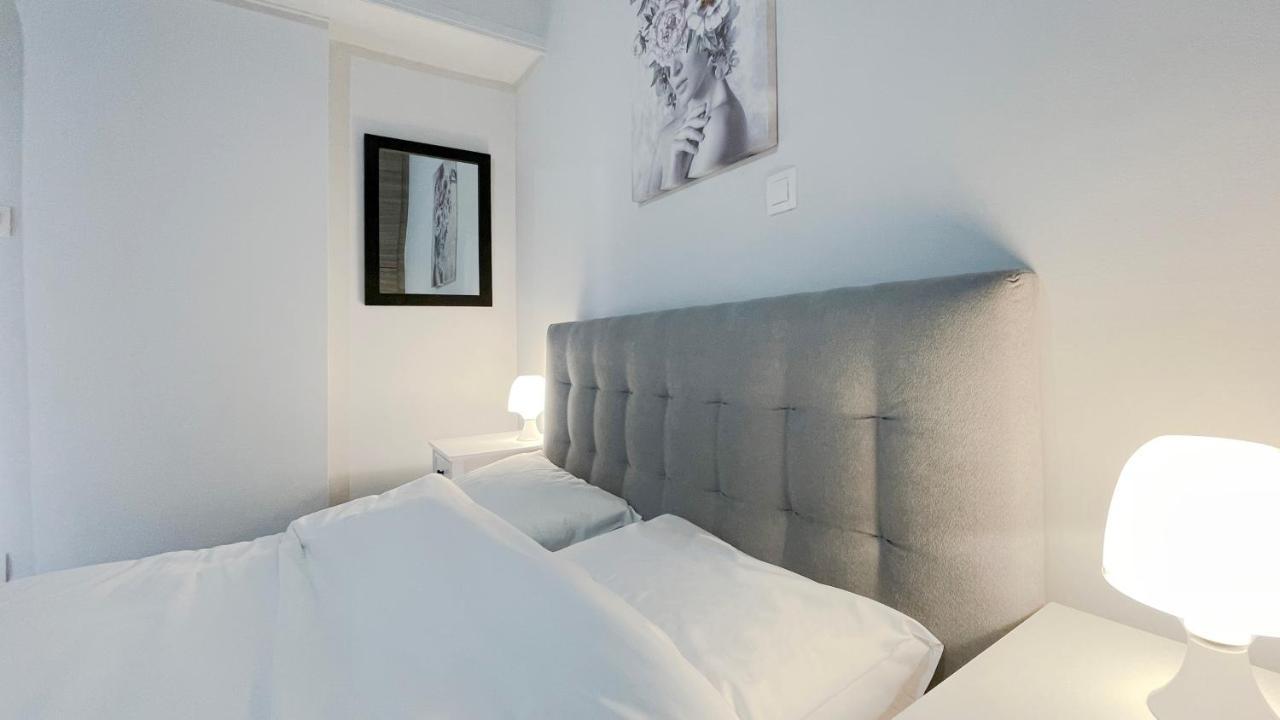 Kodrigktonos Central 77Sqm Apt In Viktoria Athen Exterior foto